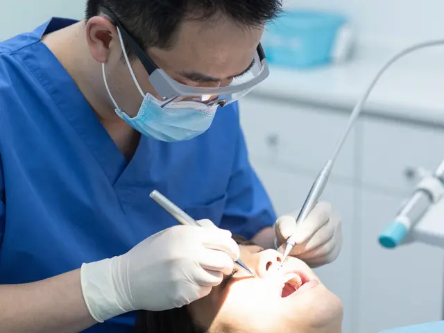 Co mě čeká na dentální hygieně? Kompletní průvodce zákrokem